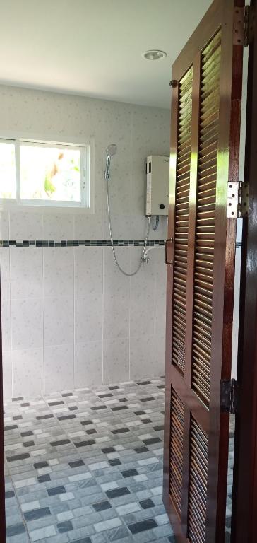 Kohjum Freedom Resort - 15