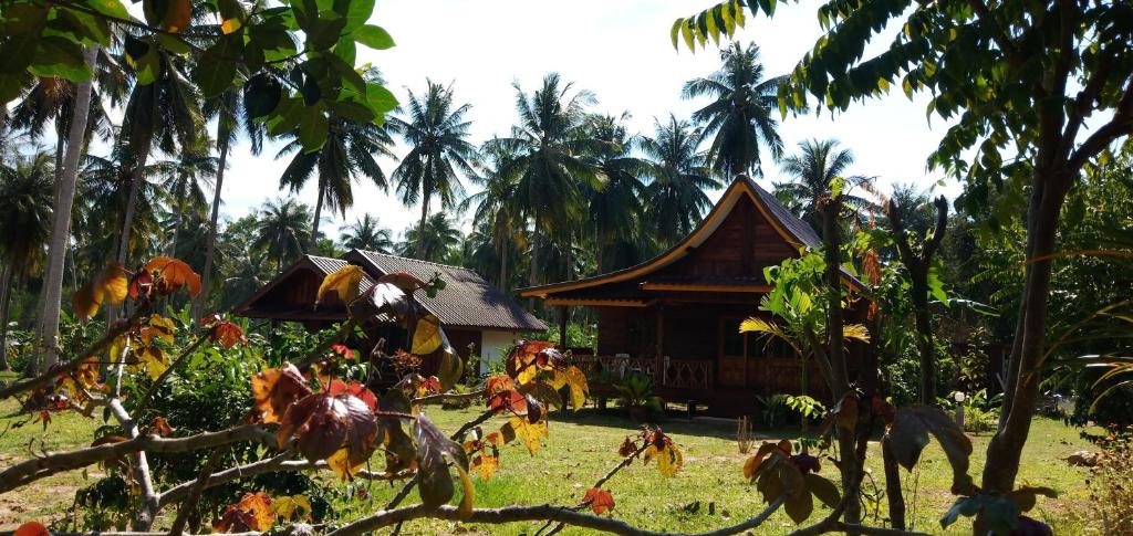 Kohjum Freedom Resort - 16