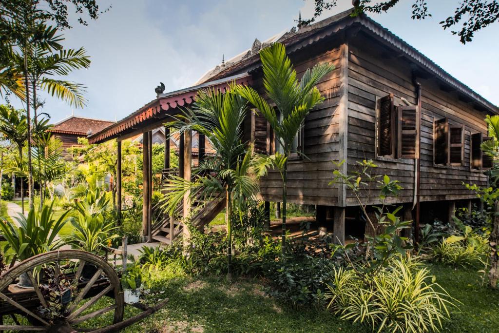 Zahrada ubytování Phum Khmer Lodge - Village Cambodian Eco-Lodge