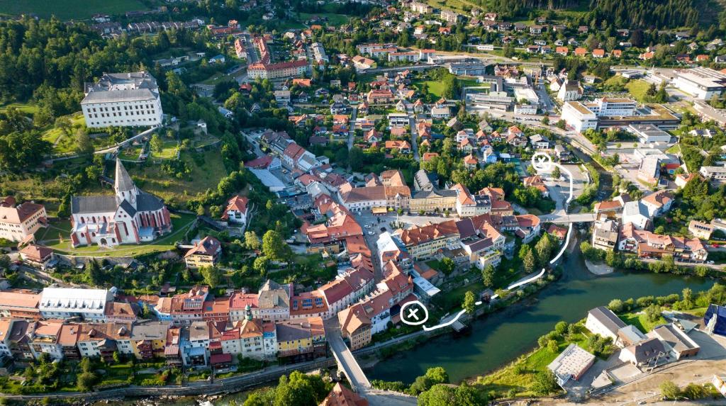 Nespecifikovaný výhled na destinaci Murau nebo výhled na město při pohledu z apartmánu