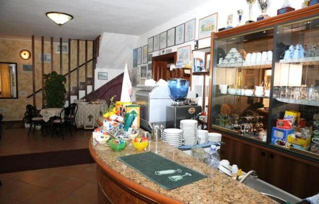 Restaurace v ubytování Hotel California