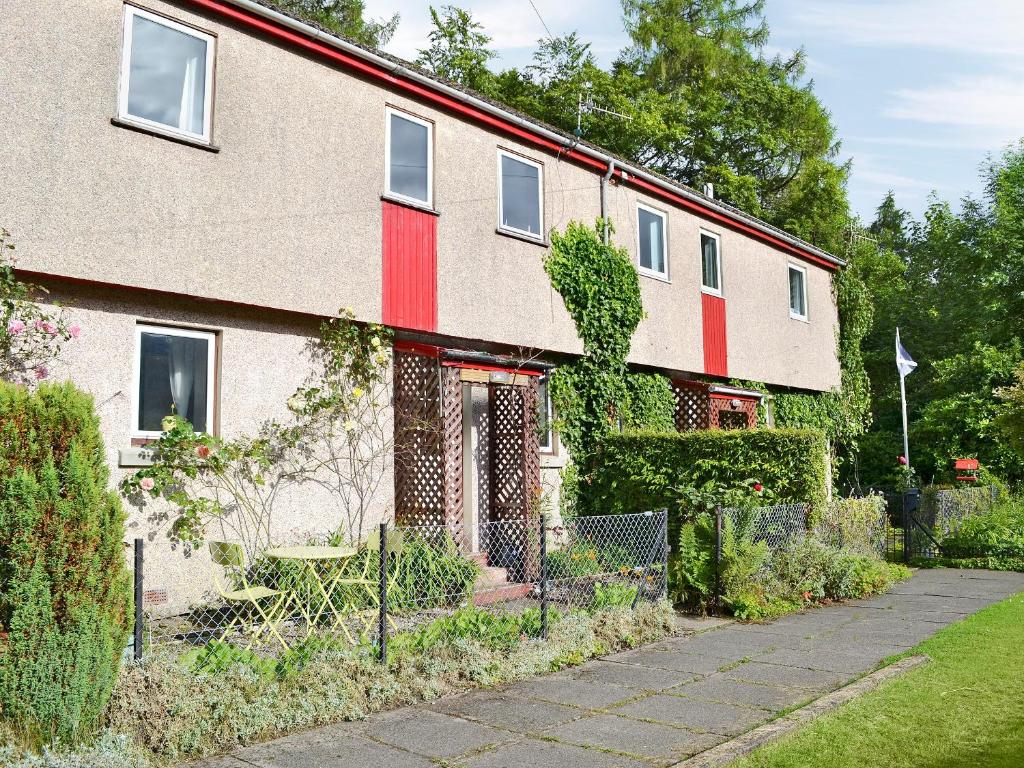 Flowerdale Cottage in Lochgoilhead, Argyll & Bute, Scotland