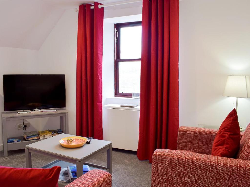 Harbour View, Millport (updated prices 2024)