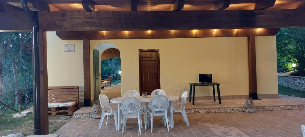 A patio or other outdoor area at Casa di Romano
