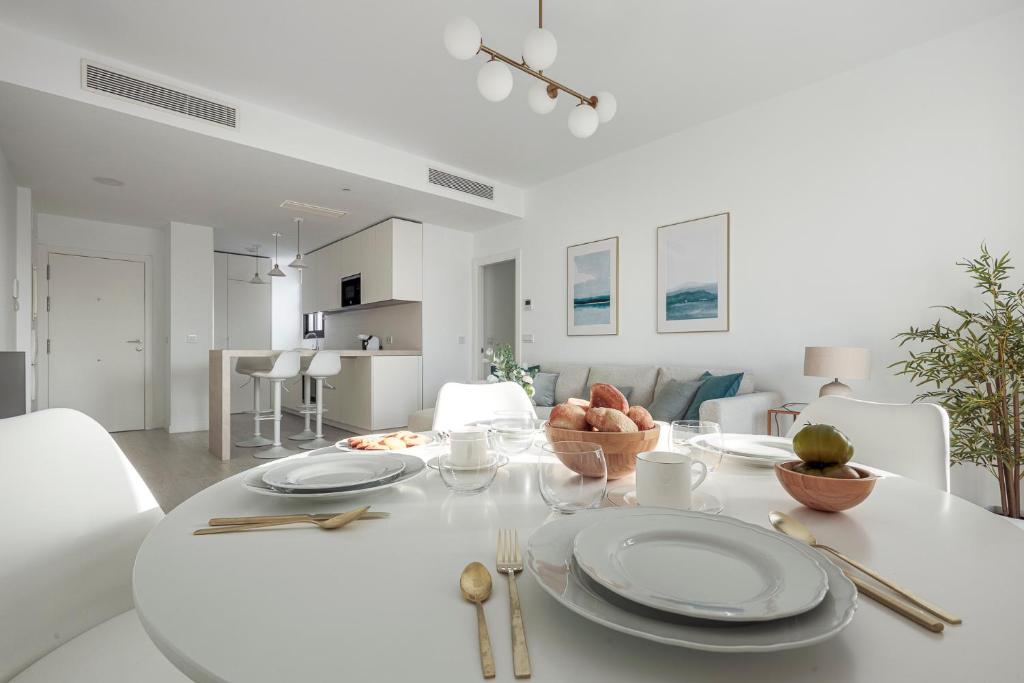 Fotografie z fotogalerie ubytování Uxama Sevilla Luxury Penthouse en Triana - Terraza y parking privados - piscina v destinaci Seville