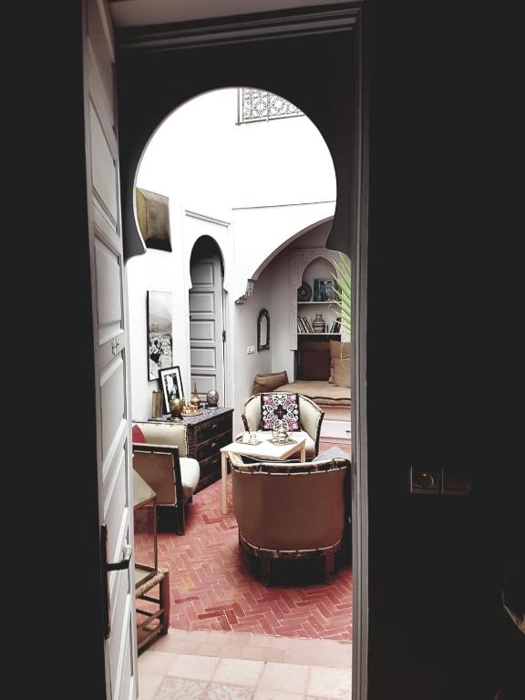 Posezení v ubytování Riad Laly Tourisme Eclairé Le bijou de la medina