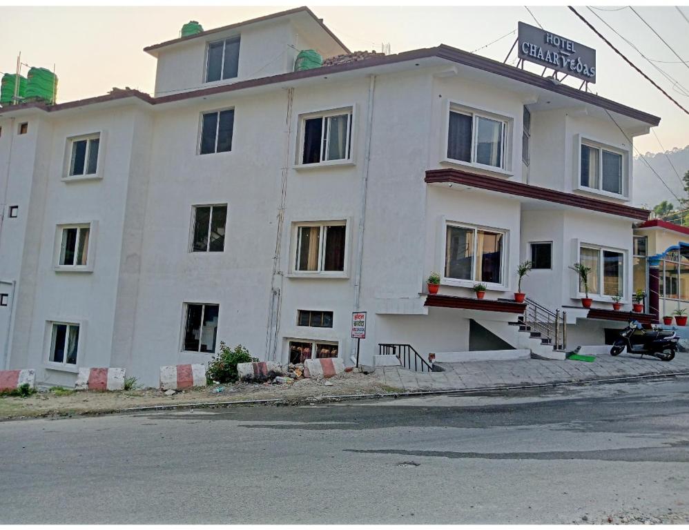 Hotel Chaar Vedas, Uttarkashi