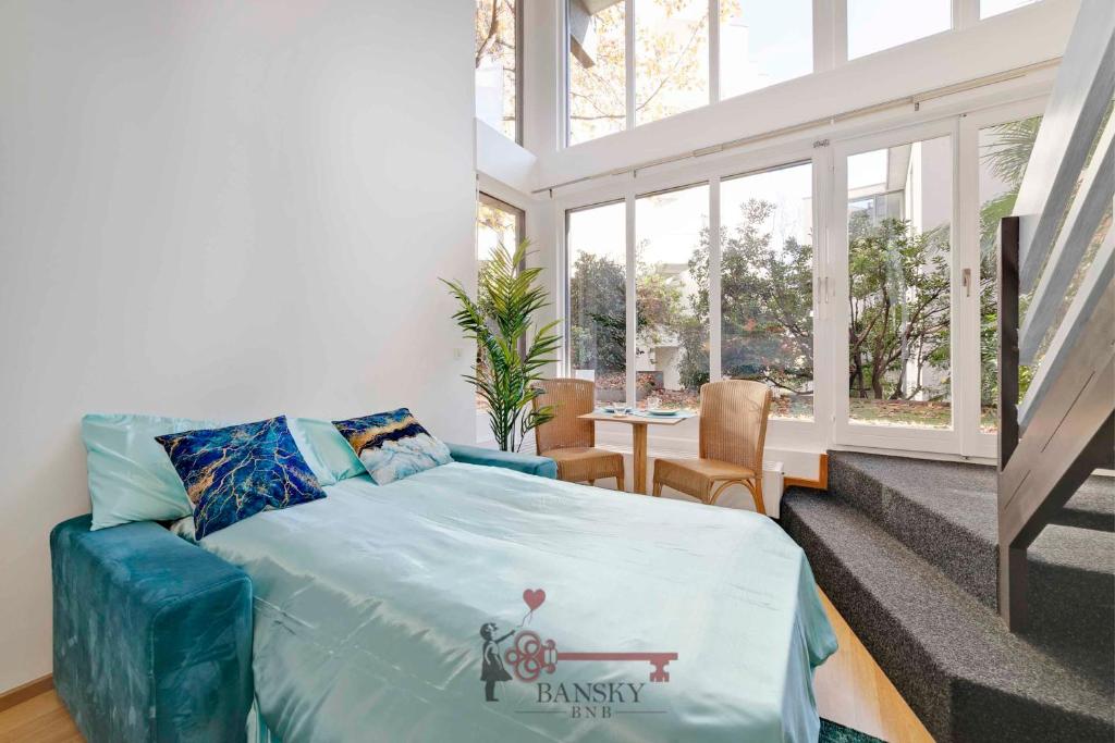 CENTRAL & BRIGHT Apartment on two floors 'TURQUOISE' -By EasyLife Swiss - Resim 9