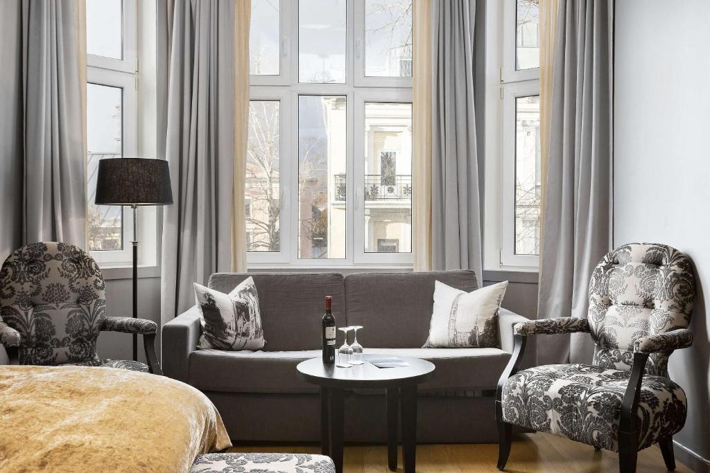 Posezení v ubytování Saga Hotel Oslo, WorldHotels Crafted