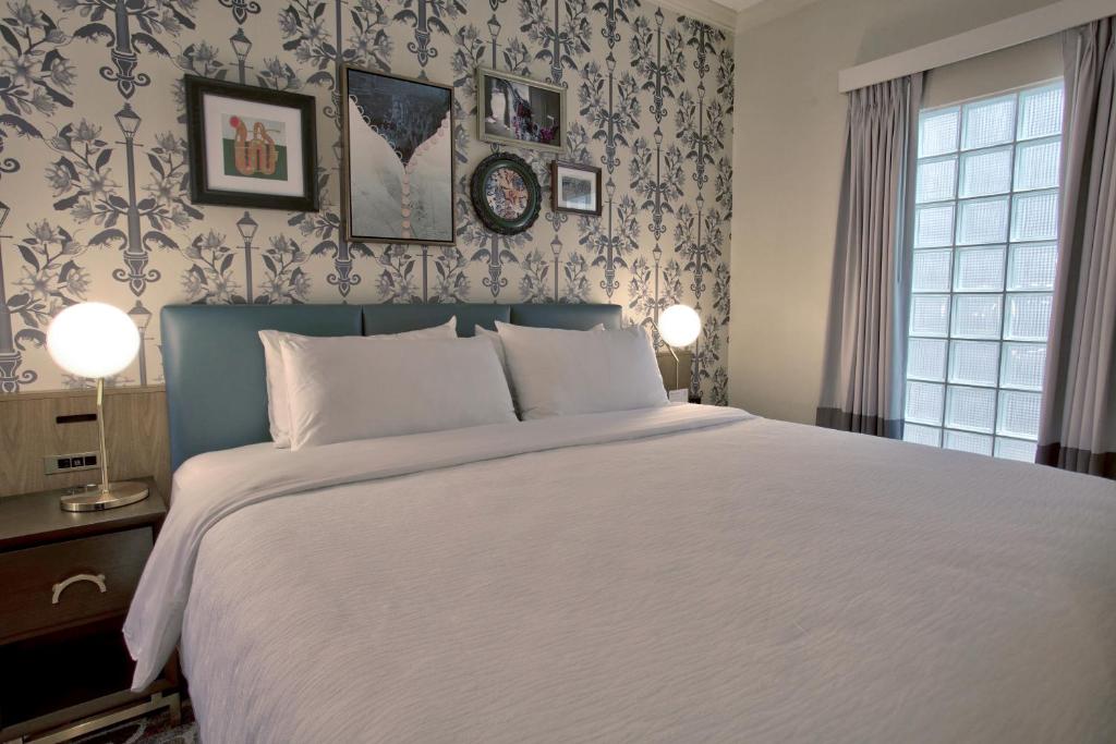 Hotel Indigo New Orleans - French Quarter - Standard Interior King Room