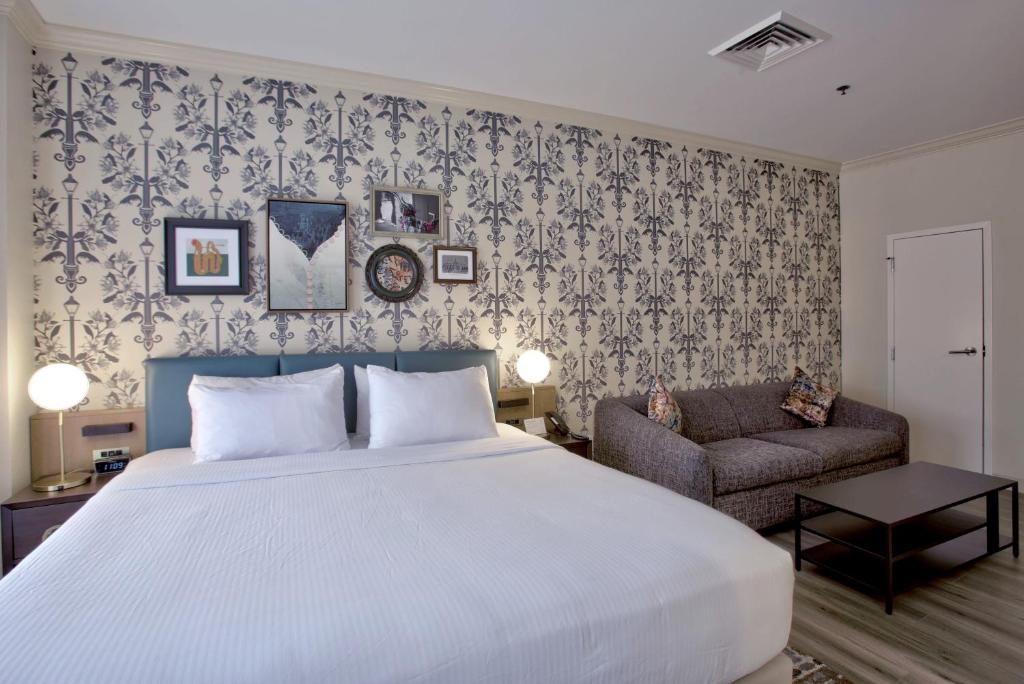 Hotel Indigo New Orleans - French Quarter - Premium King Room