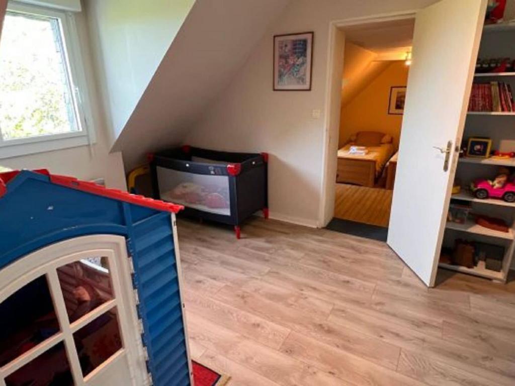 Fotografia z galérie ubytovania Pleasant holiday home with garden v destinácii Clohars-Carnoët
