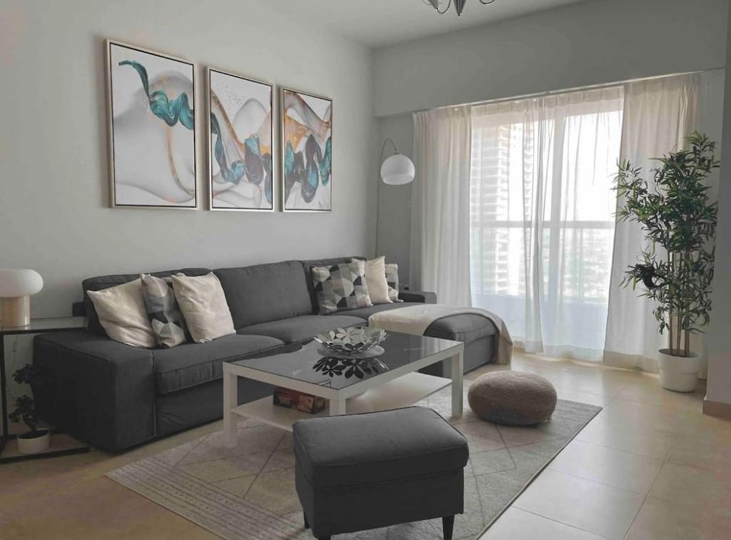 Superb and Cosy apartement in JLT Cluster L Apt 2807