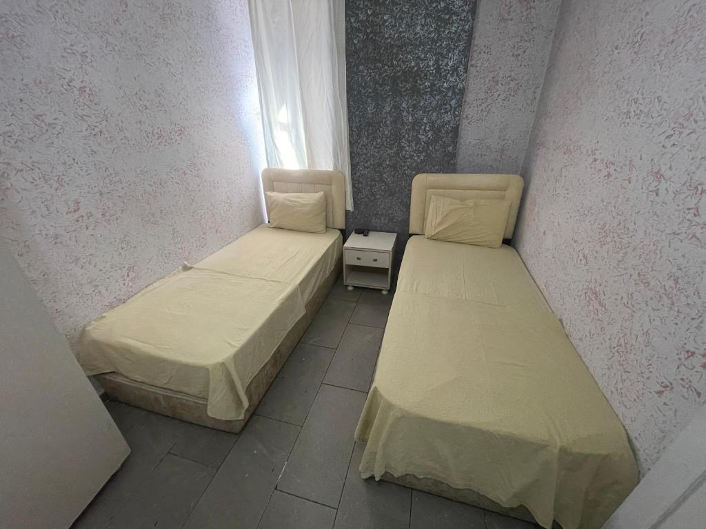Ersoy Efe Pansiyon - Habitación Doble Estándar Con Baño Compartido