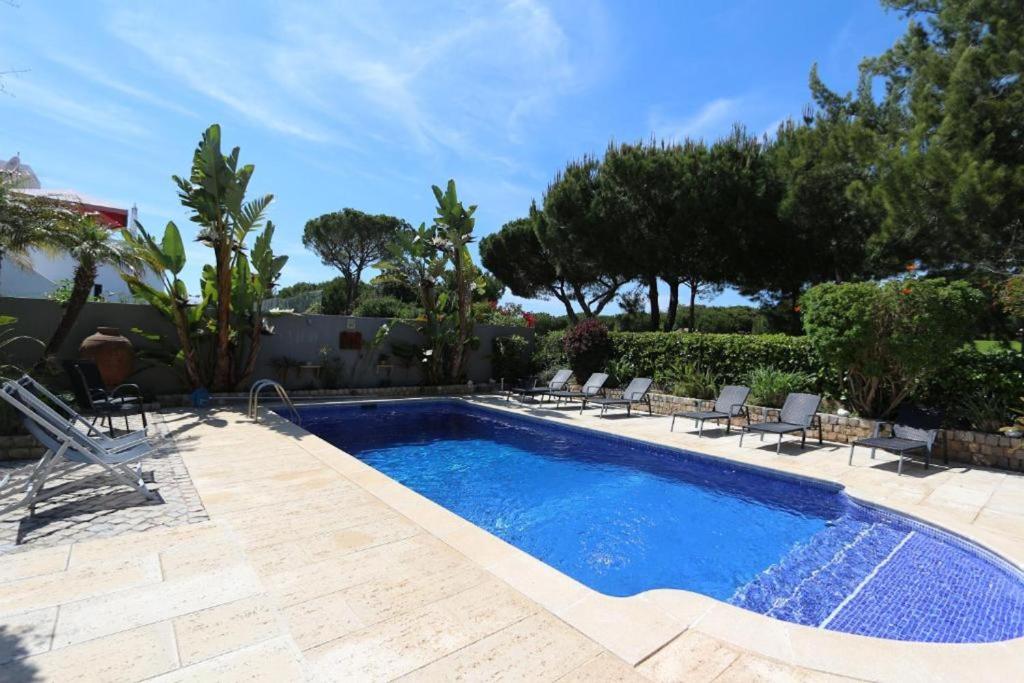 Exquisite Vilamoura Villa 4 Bedrooms Villa Bonito Bright & Elegant