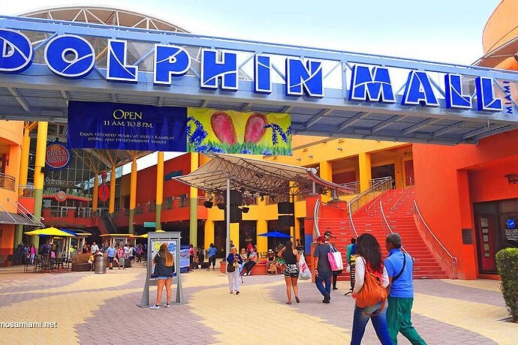 Dolphin Mall Shopping, Dining & Entertainment Center in Miami, FL