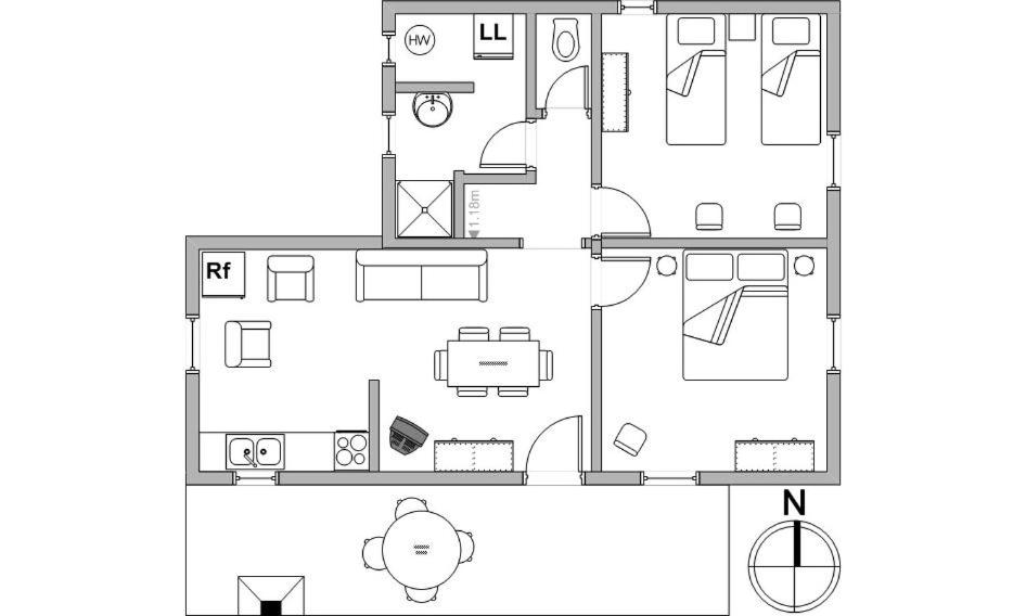 un plan d'étage d'une maison avec dans l'établissement La maison sous les chenes, à Vidauban