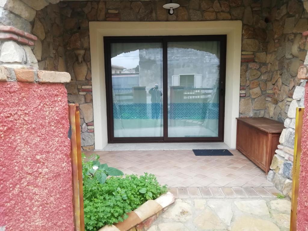 Bazén v ubytování B&B Acquamarina Villasimius nebo v jeho okolí