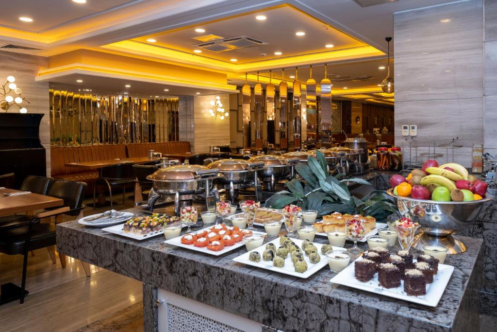 رزرو هتل و هاستل، Ramada By Wyndham Istanbul Pera Taksim, آژانس هواپیمایی آسمان سپید