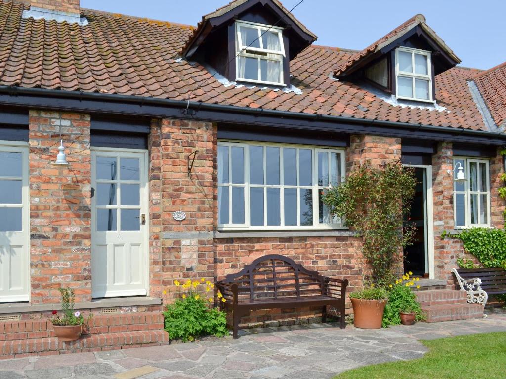 Meadowsweet Cottage in Scalby, North Yorkshire, England