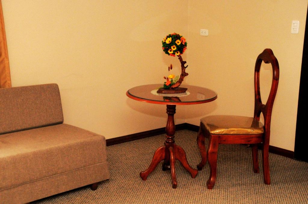 Posezení v ubytování Colony Inn Hotel