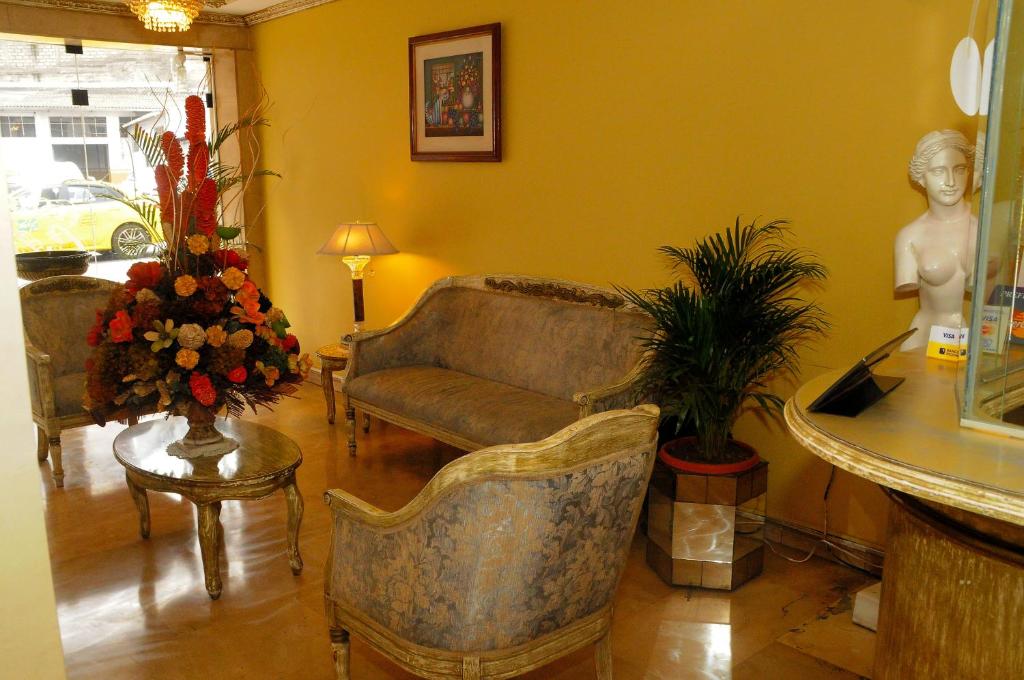 Posezení v ubytování Colony Inn Hotel