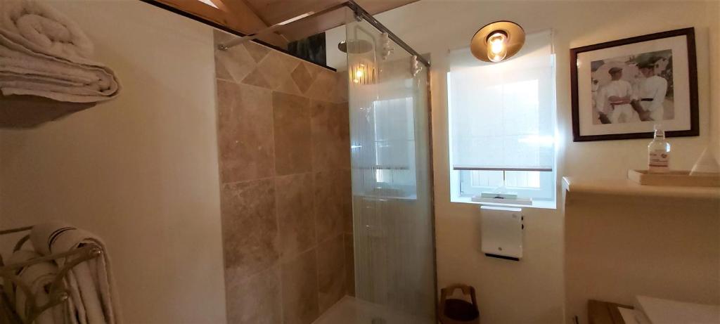 Kúpeľňa v ubytovaní Le gîte Bellevue à MONTJOI 82400 Tarn & Garonne