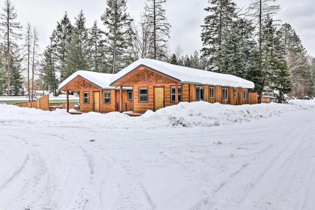 Rustic Cabin - 11 Miles to Glacier National Park!, Hungry Horse – Updated  2024 Prices