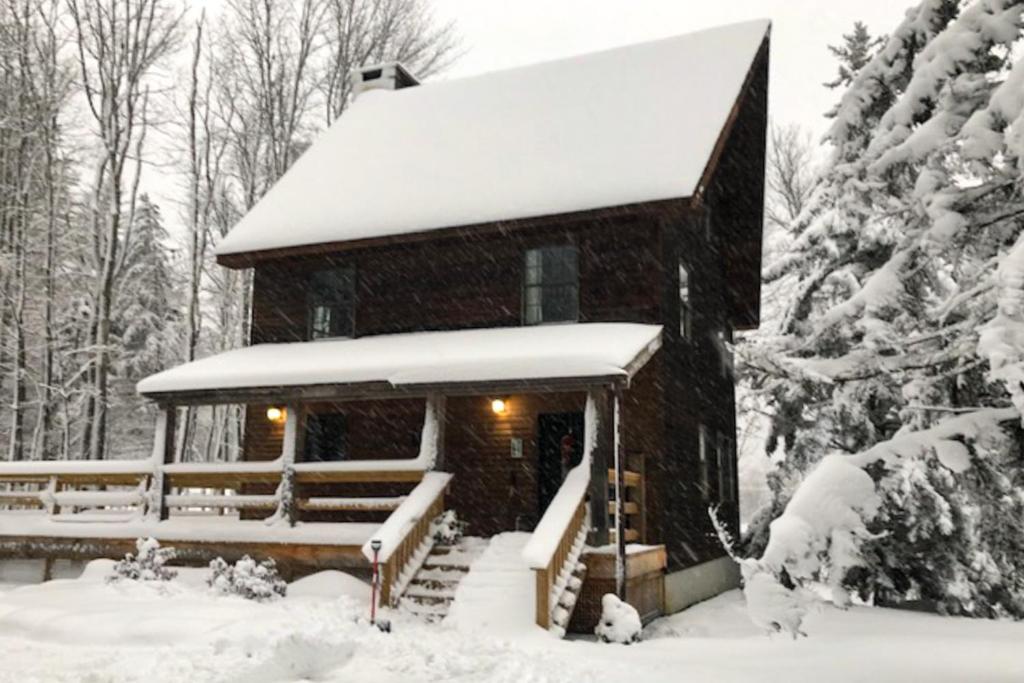 Gondola Lodge under vintern
