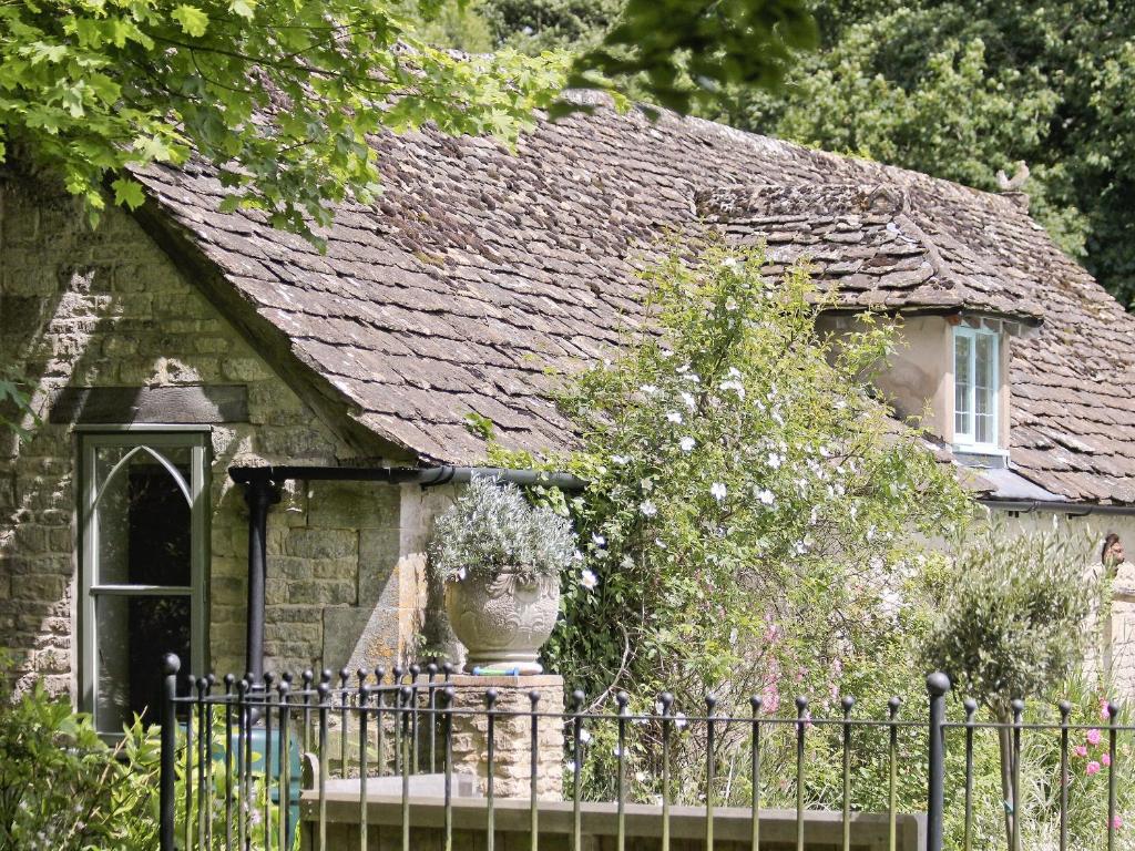 The Downs Barn Lodge in Nailsworth, Gloucestershire, England
