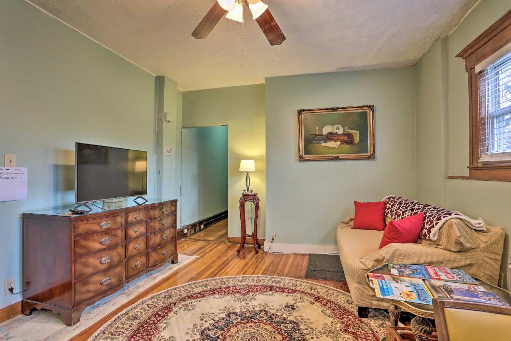 Quaint Apartment Walk to Town and Train! (EE.UU. Suffern)