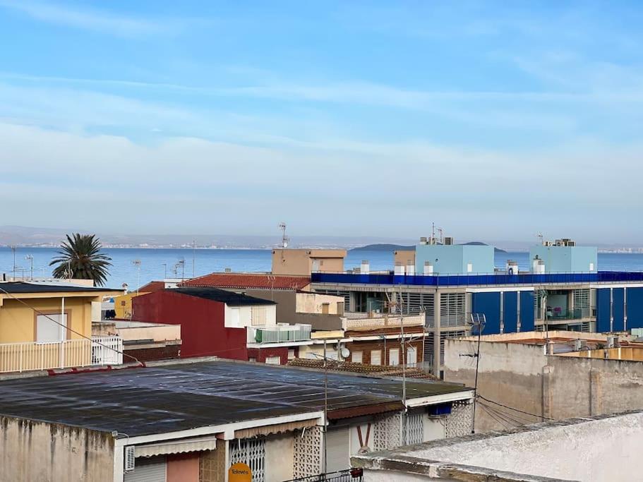 Zdjęcie z galerii obiektu Casa playa con grandes terrazas w mieście Los Nietos