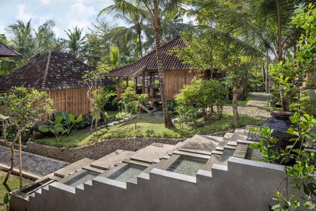 RUMAH KAYU RESORT
