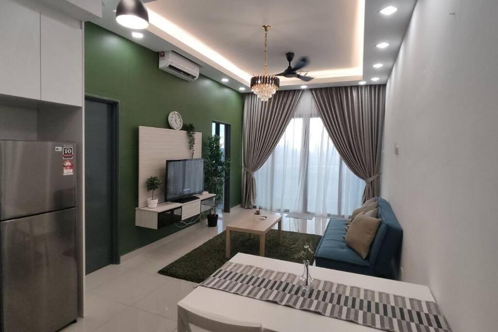 Comfort Bedroom @ Aera Residence Petaling Jaya - Hizvo