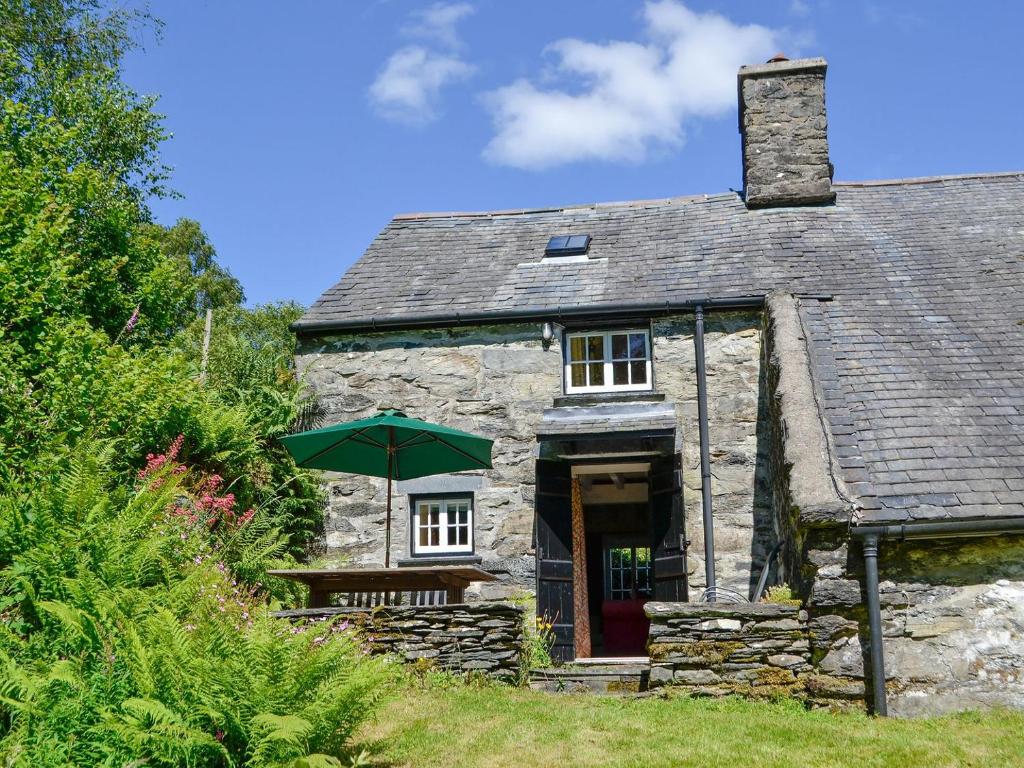 Benar Cottages - Benar Bach in Penmachno, Conwy, Wales