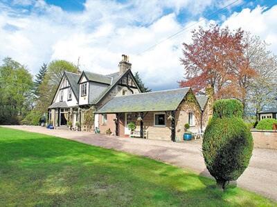 Croiscrag Cottage in Aboyne, Aberdeenshire, Scotland