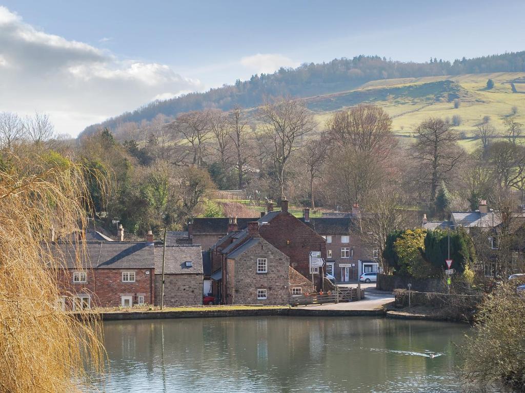 Mill Pond Cottage in Cromford, Derbyshire, England