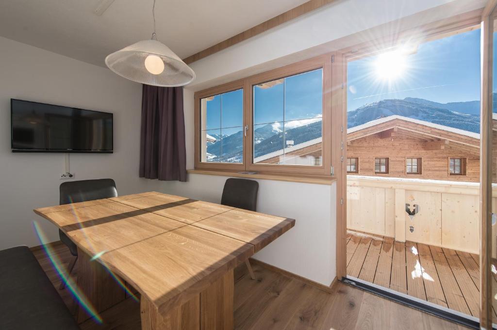 Nespecifikovaný výhled na hory nebo výhled na hory při pohledu z apartmánu