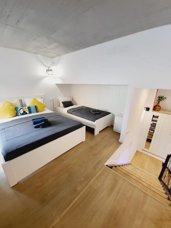 Carbonell 1 - Resim 16