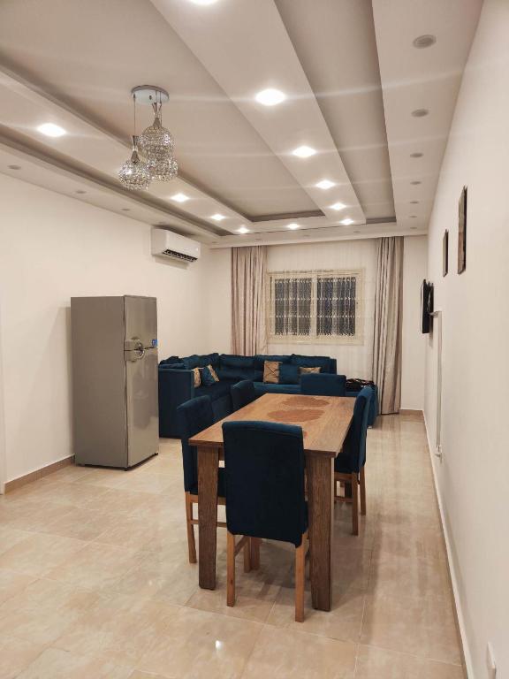 Sheraton Plaza Apartments 211