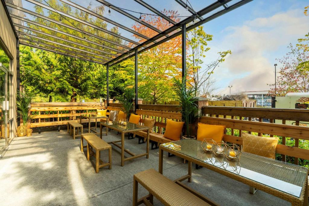 Balkón nebo terasa v ubytování Comfort Inn & Suites
