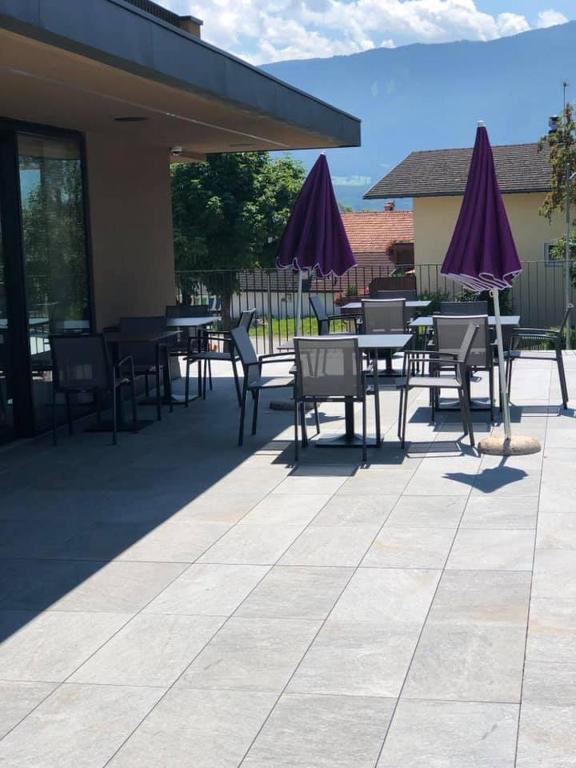 Nespecifikovaný výhled na hory nebo výhled na hory při pohledu z hotelu