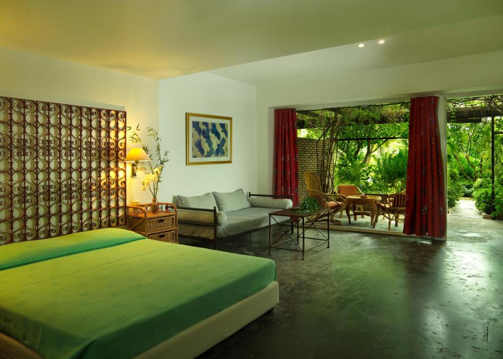 Dionysos Hotel - 