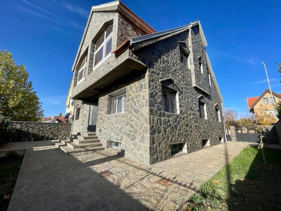 Magnifique villa – 5 chambres – Ifrane