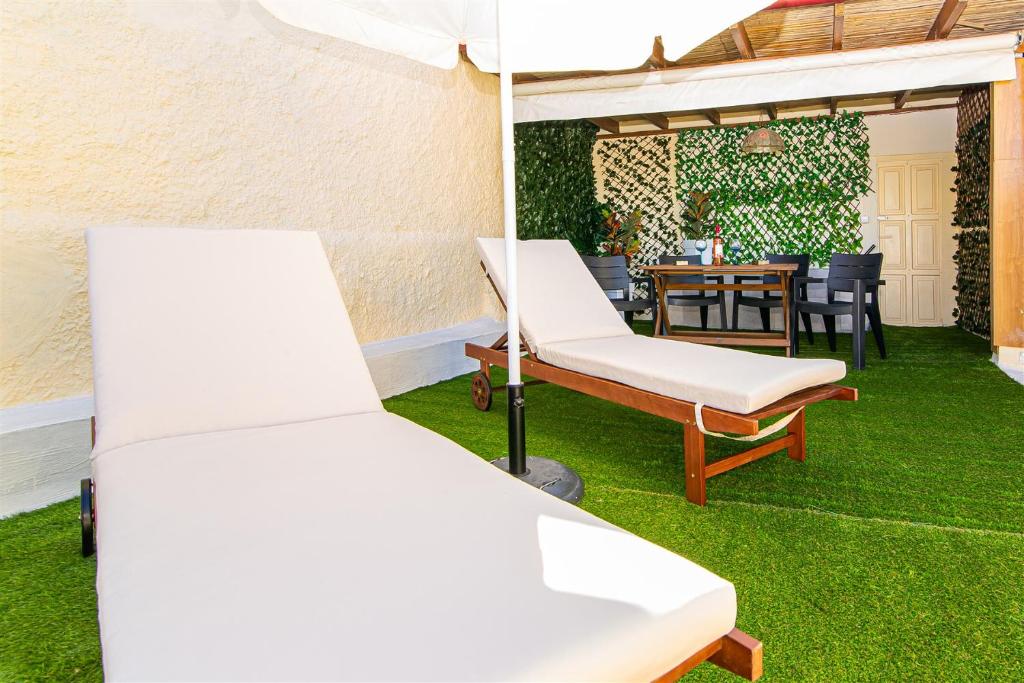 Posezení v ubytování DERMATAS RESIDENCE HERAKLION CITY CENTER