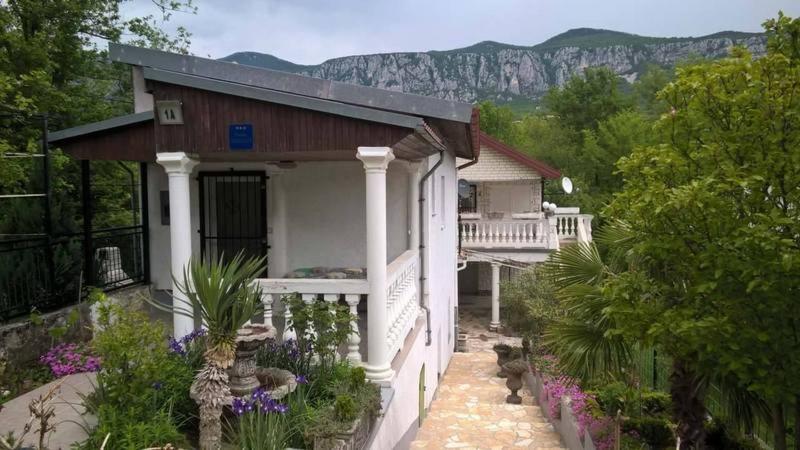 Výhľad na hory alebo výhľad na hory priamo z apartmánu