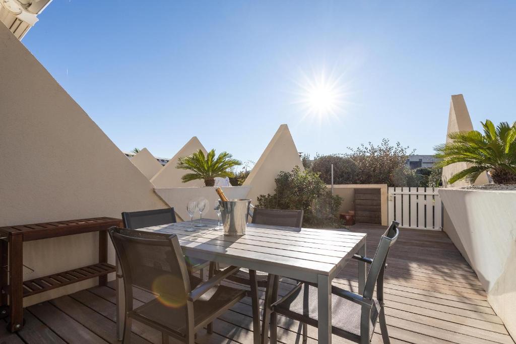 Balkón alebo terasa v ubytovaní Village Naturiste R4N - Le Cassis Heliopolis Luxe