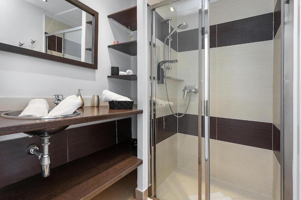 Kúpeľňa v ubytovaní Village Naturiste R4N - Le Cassis Heliopolis Luxe