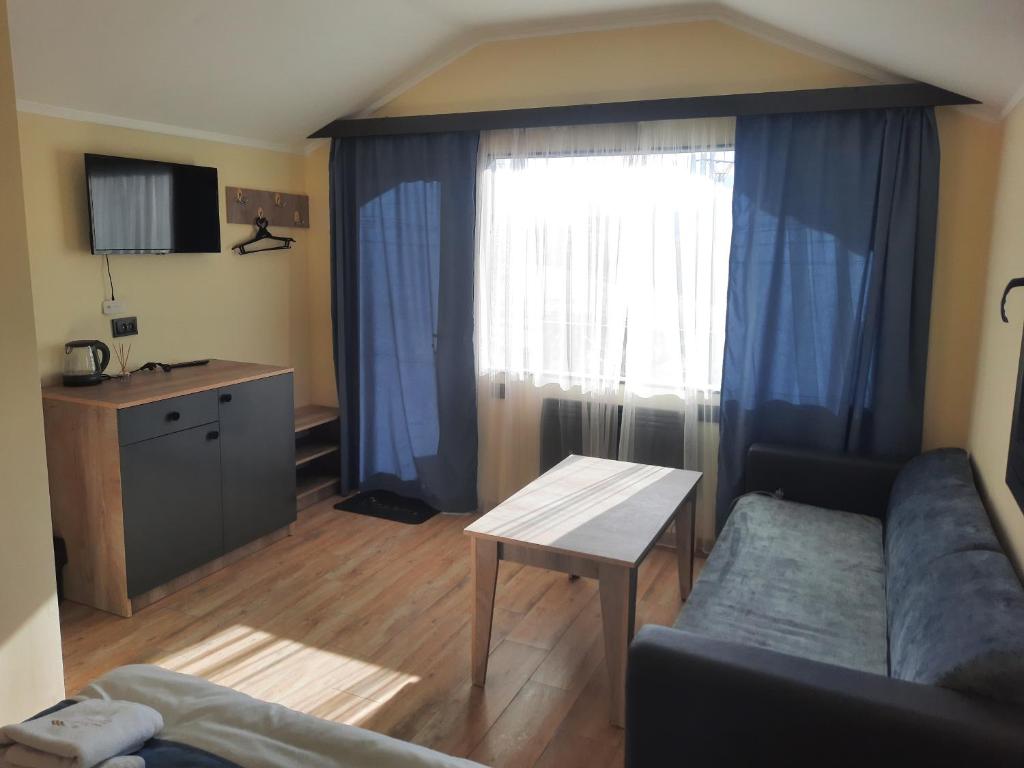 Kuchyň nebo kuchyňský kout v ubytování MATEVOSYAN Hotel