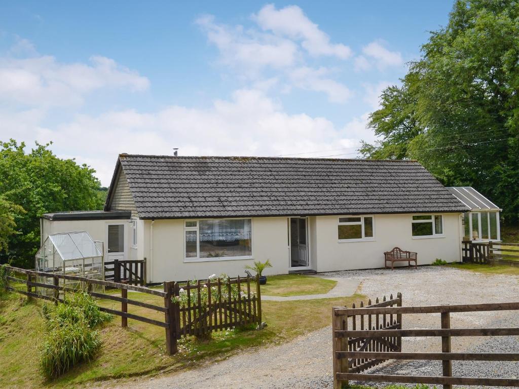 Northcombe Bungalow in Beaworthy, Devon, England